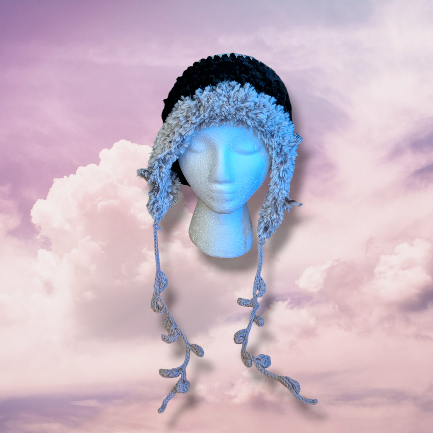 B&W Willow Bud Bonnet
